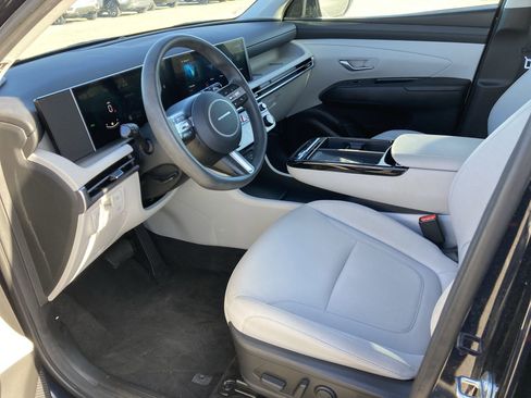 Used 2025 Hyundai Tucson Blue image 16