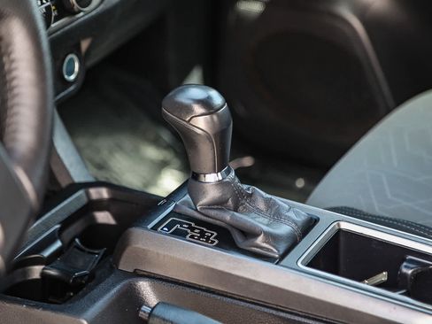 Certified 2023 Toyota Tacoma TRD Off-Road AWD/4WD image 21