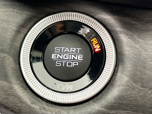 Used 2022 Jeep Grand Cherokee Limited 4xe image 24