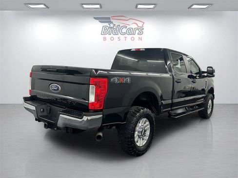 Used 2018 Ford F350 XL image 4