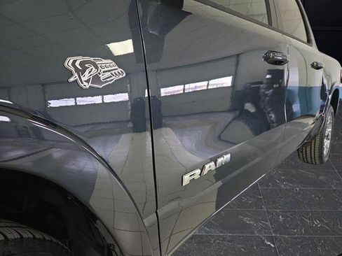 New 2026 RAM 1500 4x4 Crew Cab image 38