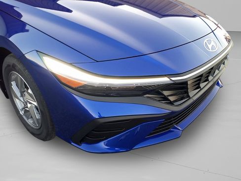 New 2026 Hyundai Elantra SE image 37