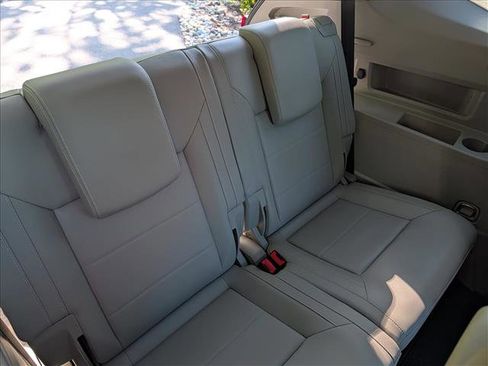 Used 2023 Volkswagen Atlas SE w/ Panoramic Sunroof Package FWD image 18