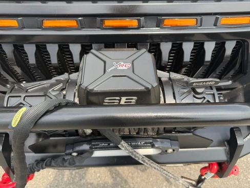 Used 2018 Jeep Wrangler Unlimited Sahara w/ Uconnect 4C Nav & Sound Group AWD/4WD image 32