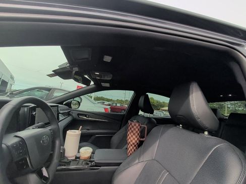 Used 2025 Toyota Camry XSE image 13