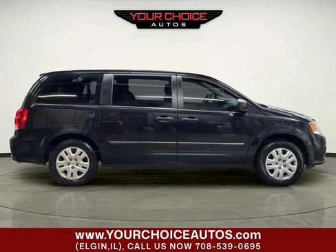 Used 2016 Dodge Grand Caravan American Value Package FWD image 8