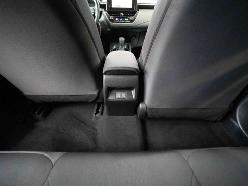 Used 2023 Toyota Corolla LE image 22