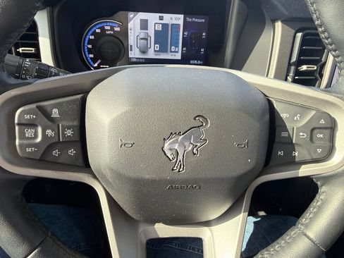 Used 2023 Ford Bronco Outer Banks AWD/4WD image 17