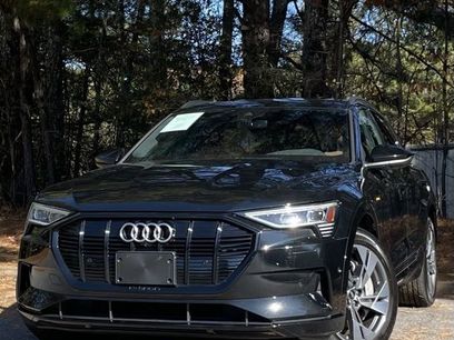 Used 2022 Audi e-tron Premium w/ Convenience Plus Package