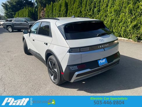 Used 2025 Hyundai Ioniq 5 SEL AWD/4WD image 8
