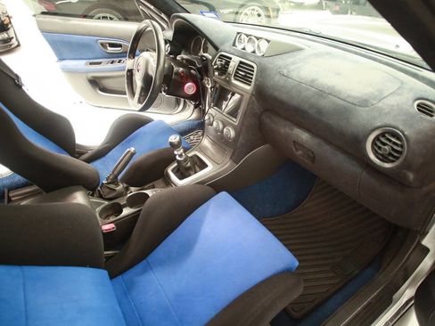 Used 2005 Subaru Impreza WRX STI image 17