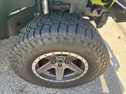 Used 2016 Jeep Wrangler Unlimited Sport w/ Connectivity Group AWD/4WD image 9