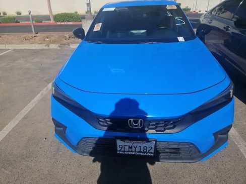 Used 2023 Honda Civic Sport image 4