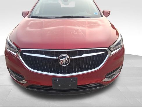 Used 2020 Buick Enclave Essence w/ Sound and Sites Package FWD image 16