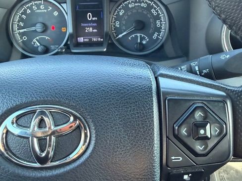 Used 2017 Toyota Tacoma TRD Pro image 14