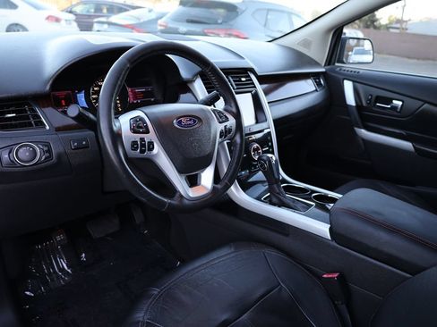 Used 2013 Ford Edge Limited FWD image 19