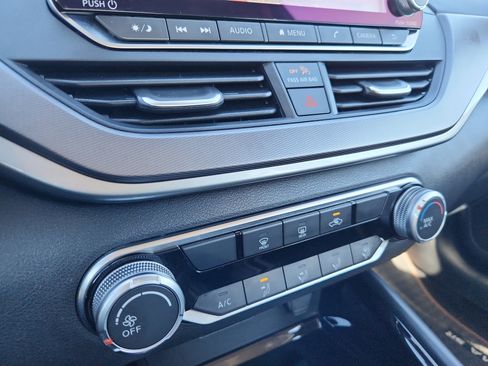 Used 2024 Nissan Altima 2.5 SR image 23