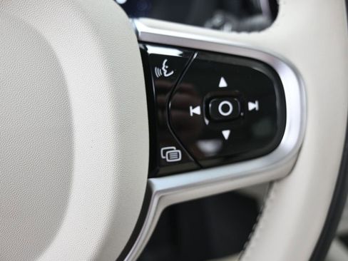 New 2026 Volvo XC60 B5 Ultra w/ Protection Package Premier image 20