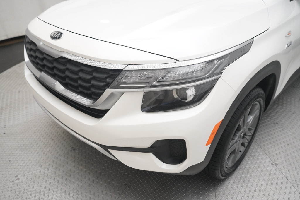 Used 2021 Kia Seltos LX AWD/4WD image 24