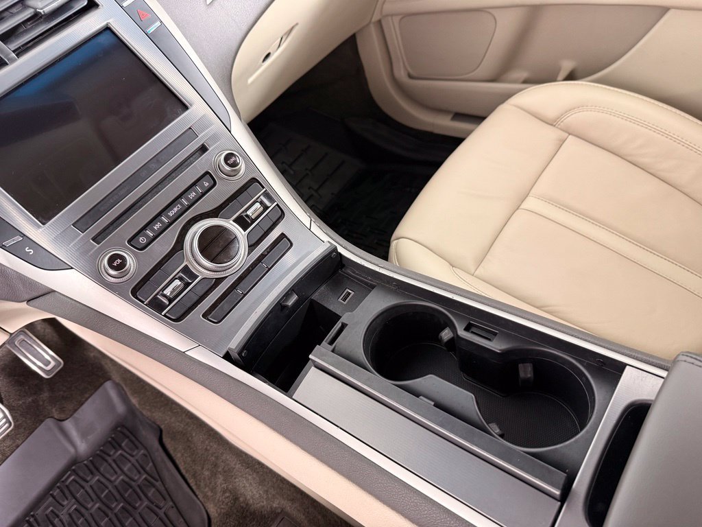 Used 2018 Lincoln MKZ Select w/ Select Plus Package AWD/4WD image 4