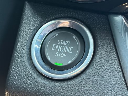 Used 2025 Buick Envista Sport Touring FWD image 36
