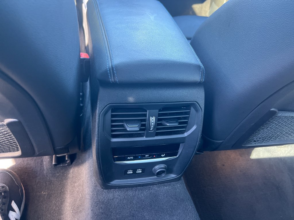 Used 2020 BMW M340i RWD image 12