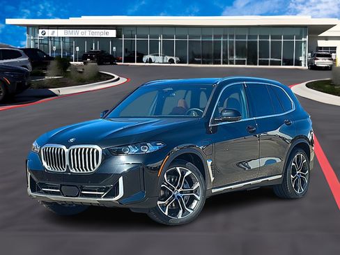 New 2026 BMW X5 xDrive50e w/ Premium Package AWD/4WD image 1