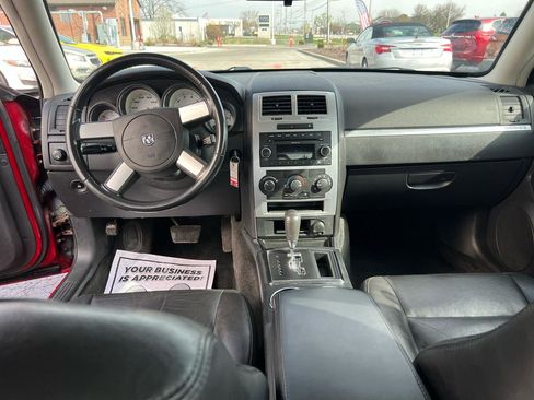 Used 2010 Dodge Charger SXT w/ Leather Interior Group RWD image 13