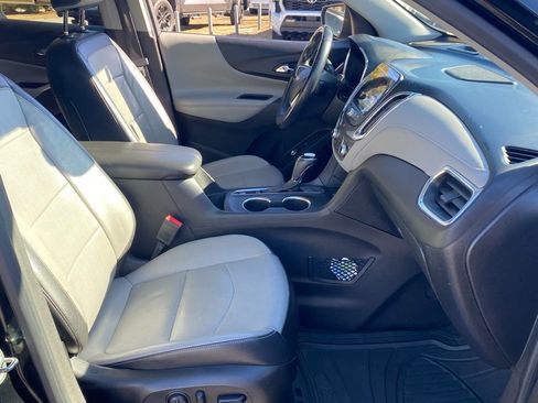 Used 2018 Chevrolet Equinox Premier image 18