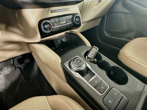 Used 2021 Ford Escape SEL w/ Technology Package FWD image 24