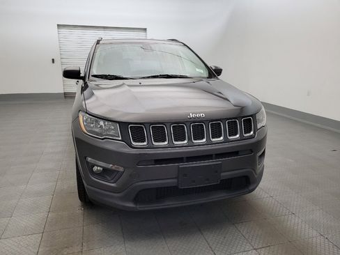 Used 2018 Jeep Compass Latitude w/ Popular Equipment Group FWD image 14