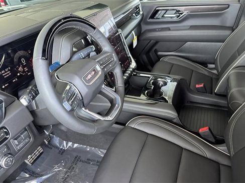 New 2026 GMC Yukon Elevation image 10