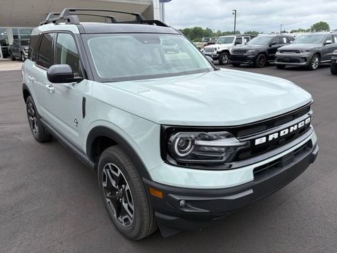 Used 2023 Ford Bronco Sport Outer Banks w/ Tech Package AWD/4WD image 10