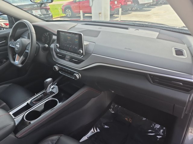 Used 2025 Nissan Altima 2.5 SR FWD image 31