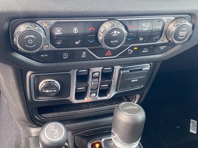 New 2025 Jeep Gladiator Sport AWD/4WD image 22