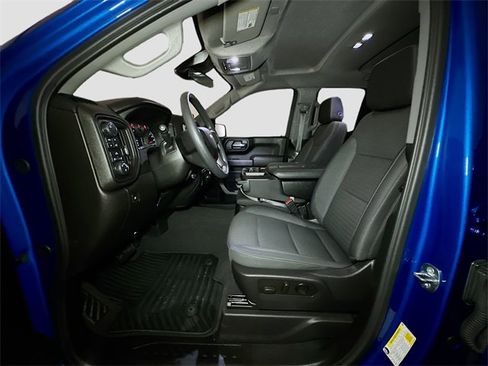 Used 2024 Chevrolet Silverado 1500 Custom image 17