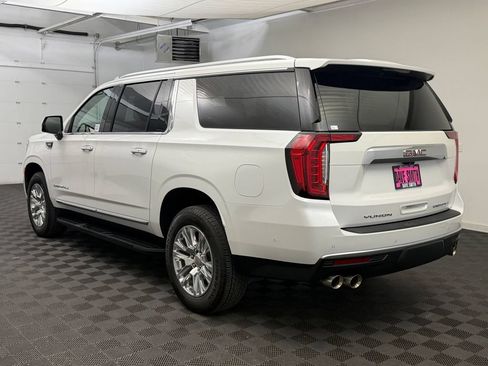 Used 2024 GMC Yukon XL Denali w/ Advanced Technology Package AWD/4WD image 3
