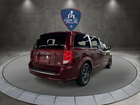 Used 2017 Dodge Grand Caravan GT FWD image 5
