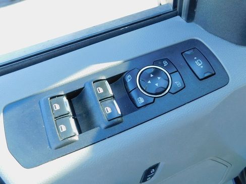 Used 2022 Ford F250 XLT w/ XLT Premium Package image 29