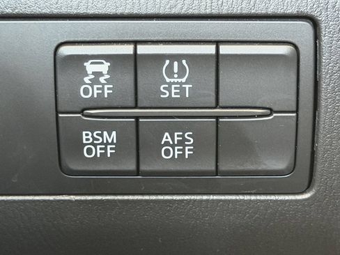 Used 2015 MAZDA MAZDA3 s Grand Touring FWD image 25