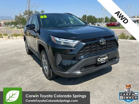 Used 2025 Toyota RAV4 XLE AWD/4WD image 1
