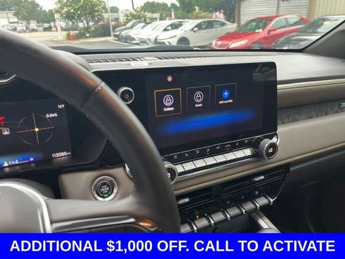 Used 2023 Chevrolet Colorado ZR2 w/ ZR2 Convenience Package III AWD/4WD image 24