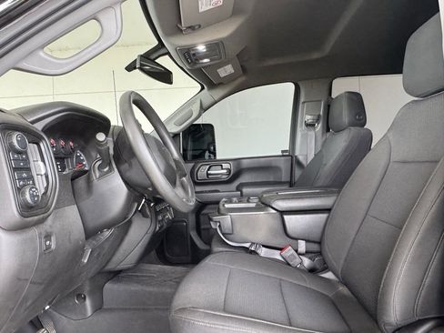 Used 2023 Chevrolet Silverado 2500 Custom w/ Custom Value Package image 11