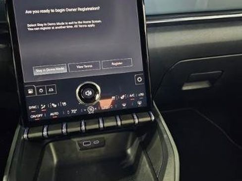 New 2026 GMC Terrain AT4 w/ Convenience Package III image 19