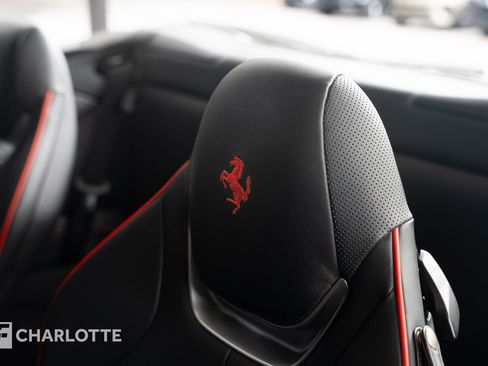 Used 2020 Ferrari Portofino RWD image 21