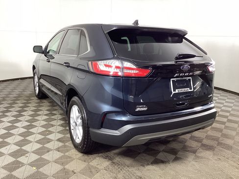 Used 2023 Ford Edge SEL w/ Convenience Package image 4