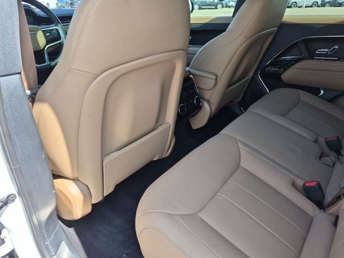 Certified 2025 Land Rover Range Rover Sport SE AWD/4WD image 18