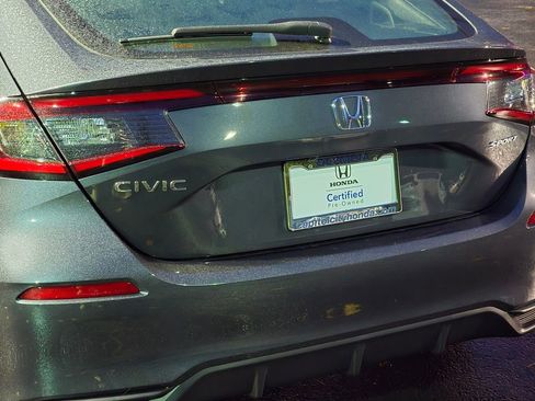 Certified 2025 Honda Civic Sport image 29