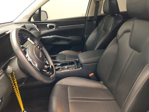 Used 2023 Kia Sorento S FWD image 17