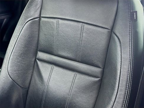 Used 2020 Land Rover Range Rover Evoque SE image 24